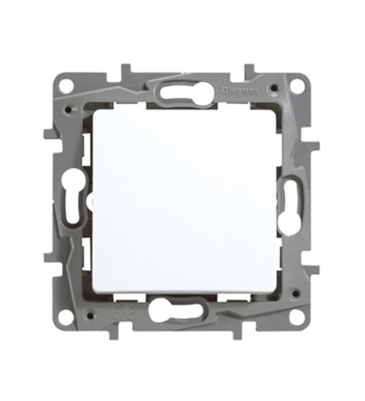 NILOE ΔIAK. A/P ΛEYKO